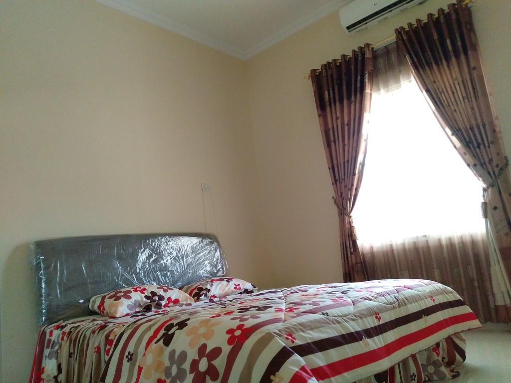 Jasmine Park Guest House 세마랑 외부 사진